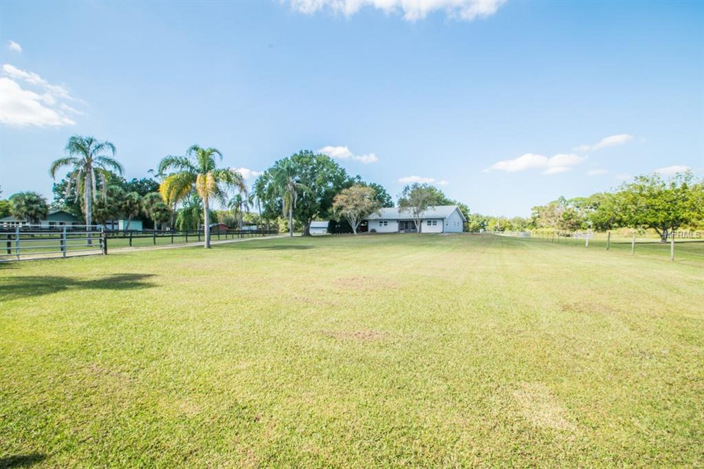 1109 TWIN LAUREL BOULEVARD, NOKOMIS, Florida 34275, 3 Bedrooms Bedrooms, 6 Rooms Rooms,3 BathroomsBathrooms,Residential,For sale,TWIN LAUREL,A4169557