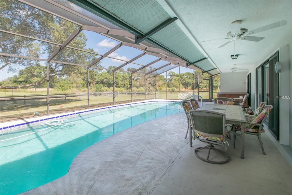 1109 TWIN LAUREL BOULEVARD, NOKOMIS, Florida 34275, 3 Bedrooms Bedrooms, 6 Rooms Rooms,3 BathroomsBathrooms,Residential,For sale,TWIN LAUREL,A4169557