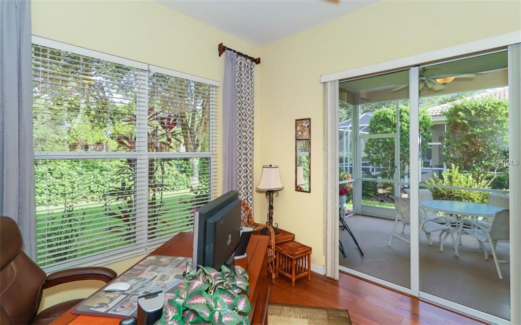 7157 DREWRYS BLUFF, BRADENTON, Florida 34203, 2 Bedrooms Bedrooms, 6 Rooms Rooms,2 BathroomsBathrooms,Residential,For sale,DREWRYS,A4194572