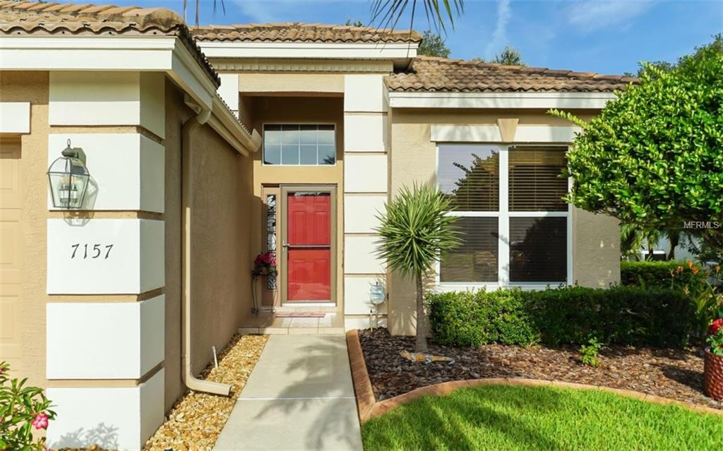 7157 DREWRYS BLUFF, BRADENTON, Florida 34203, 2 Bedrooms Bedrooms, 6 Rooms Rooms,2 BathroomsBathrooms,Residential,For sale,DREWRYS,A4194572