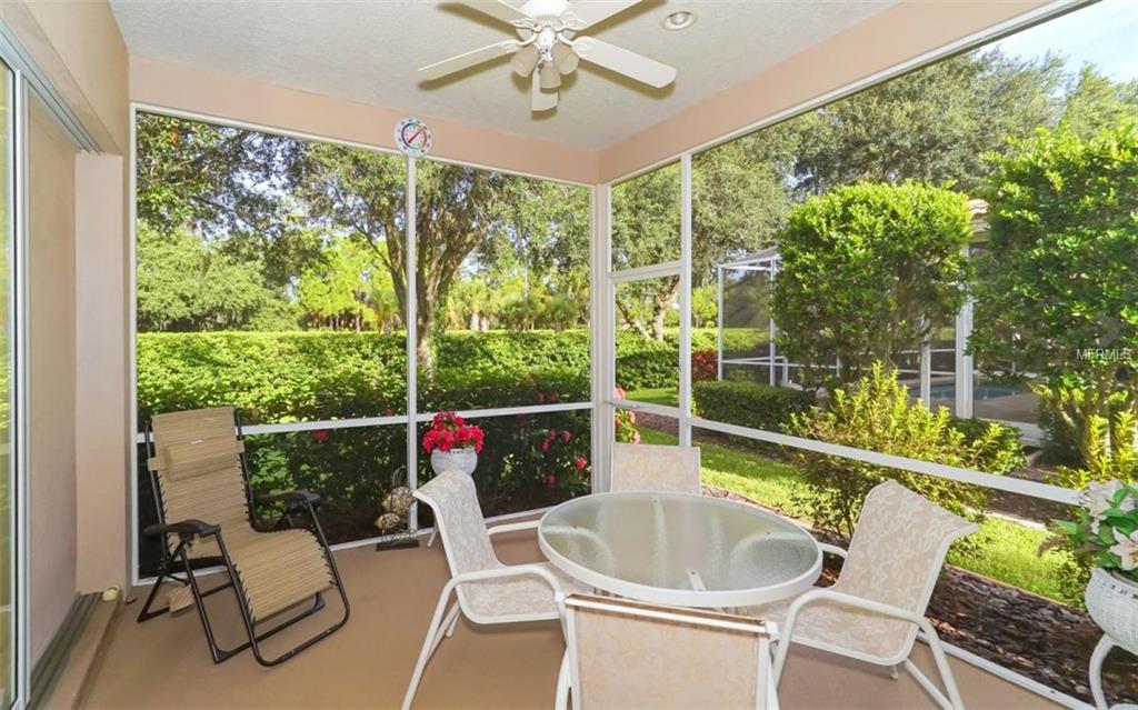 7157 DREWRYS BLUFF, BRADENTON, Florida 34203, 2 Bedrooms Bedrooms, 6 Rooms Rooms,2 BathroomsBathrooms,Residential,For sale,DREWRYS,A4194572