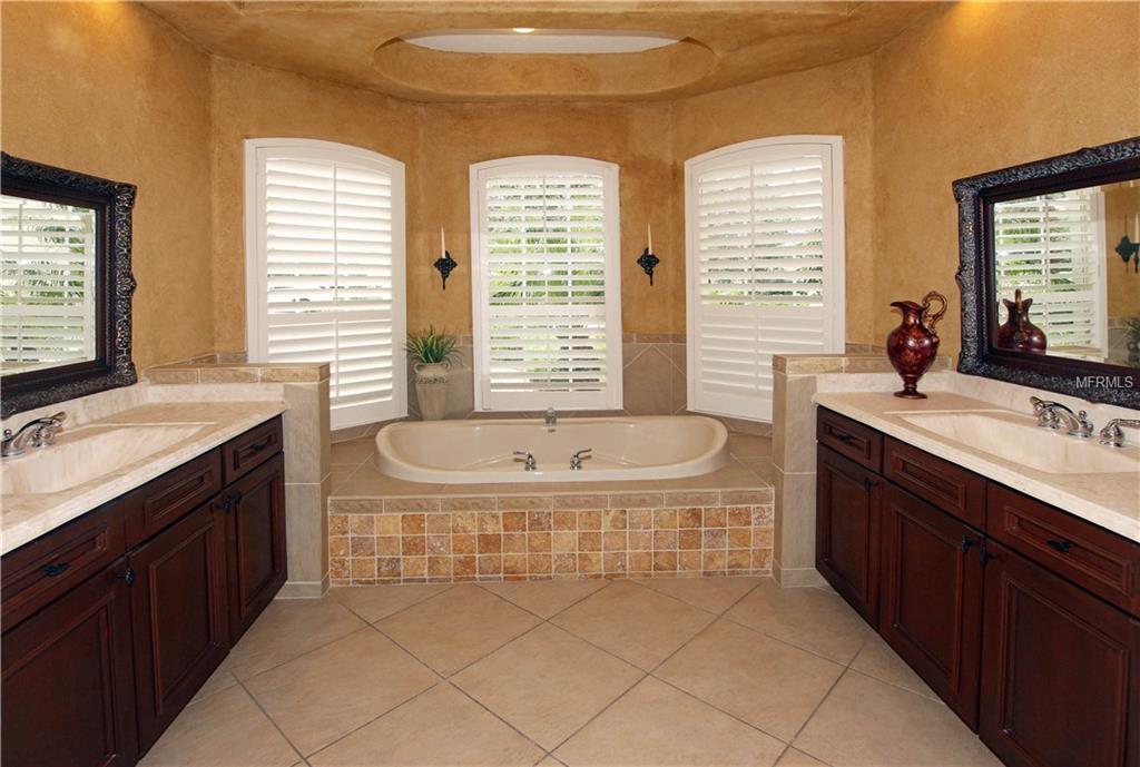 234 CHELSEA AVENUE, DAVENPORT, Florida 33837, 4 Bedrooms Bedrooms, 11 Rooms Rooms,4 BathroomsBathrooms,Residential,For sale,CHELSEA,O5538100