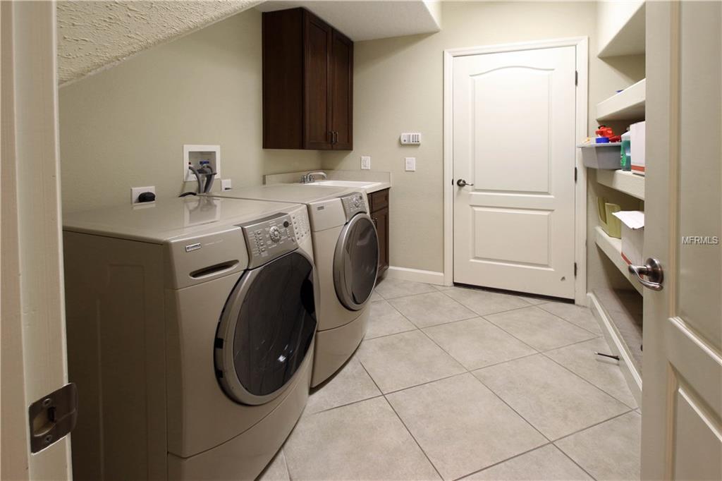 234 CHELSEA AVENUE, DAVENPORT, Florida 33837, 4 Bedrooms Bedrooms, 11 Rooms Rooms,4 BathroomsBathrooms,Residential,For sale,CHELSEA,O5538100