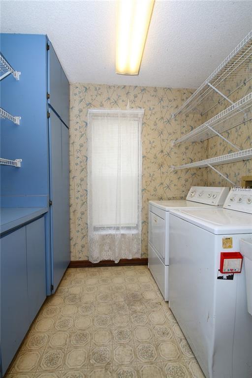 2838 WOODROSE COURT, HOLIDAY, Florida 34691, 3 Bedrooms Bedrooms, 7 Rooms Rooms,2 BathroomsBathrooms,Residential,For sale,WOODROSE,U7835619