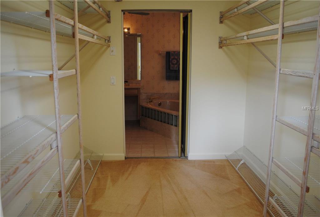 8020 WINPINE COURT, ORLANDO, Florida 32819, 4 Bedrooms Bedrooms, 10 Rooms Rooms,4 BathroomsBathrooms,Residential,For sale,WINPINE,O5552211