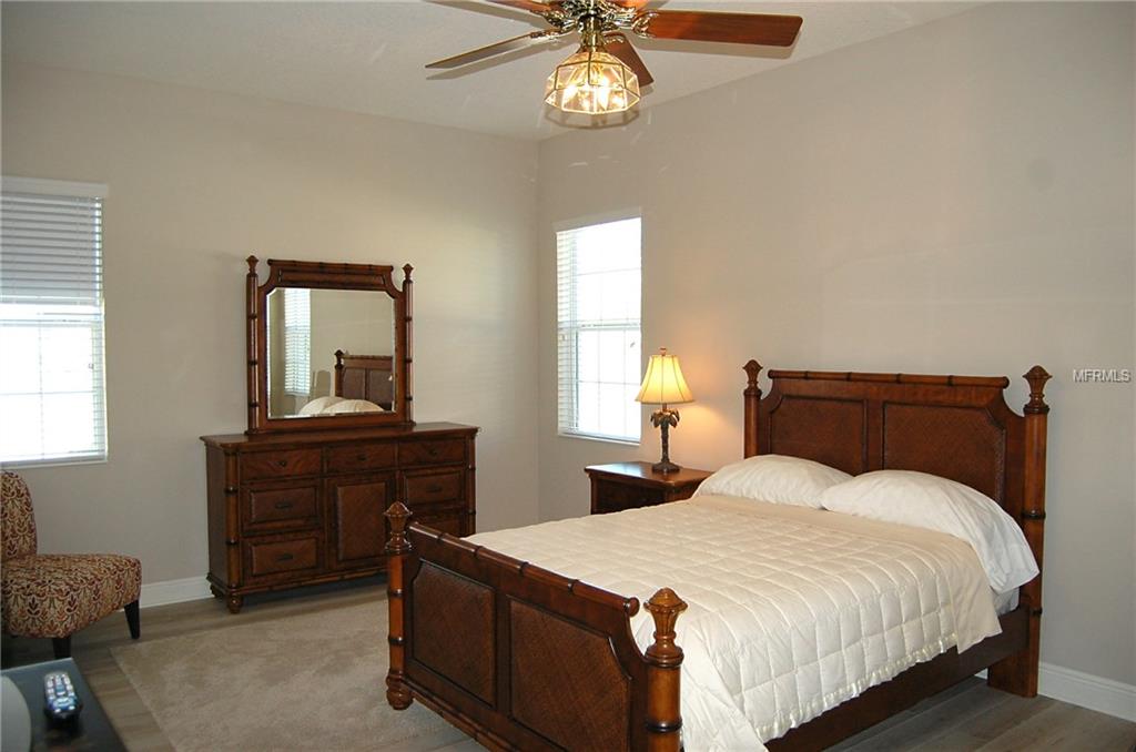 517 MANNS HARBOR DRIVE, APOLLO BEACH, Florida 33572, 3 Bedrooms Bedrooms, 9 Rooms Rooms,2 BathroomsBathrooms,Residential,For sale,MANNS HARBOR,T2923063