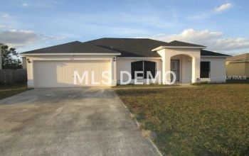 713 MARTIN LANE, POINCIANA, Florida 34759, 3 Bedrooms Bedrooms, 5 Rooms Rooms,2 BathroomsBathrooms,Residential,For sale,MARTIN,S4856080