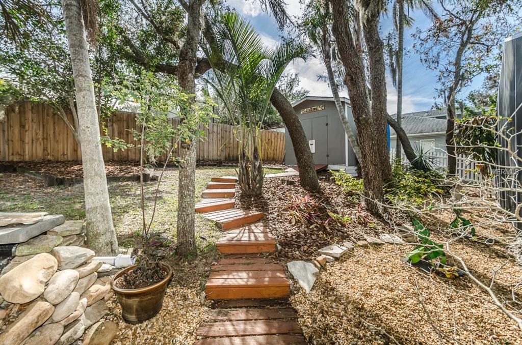 1610 KEYSTONE ROAD, TARPON SPRINGS, Florida 34688, 5 Bedrooms Bedrooms, 3 Rooms Rooms,3 BathroomsBathrooms,Residential,For sale,KEYSTONE,U7845797