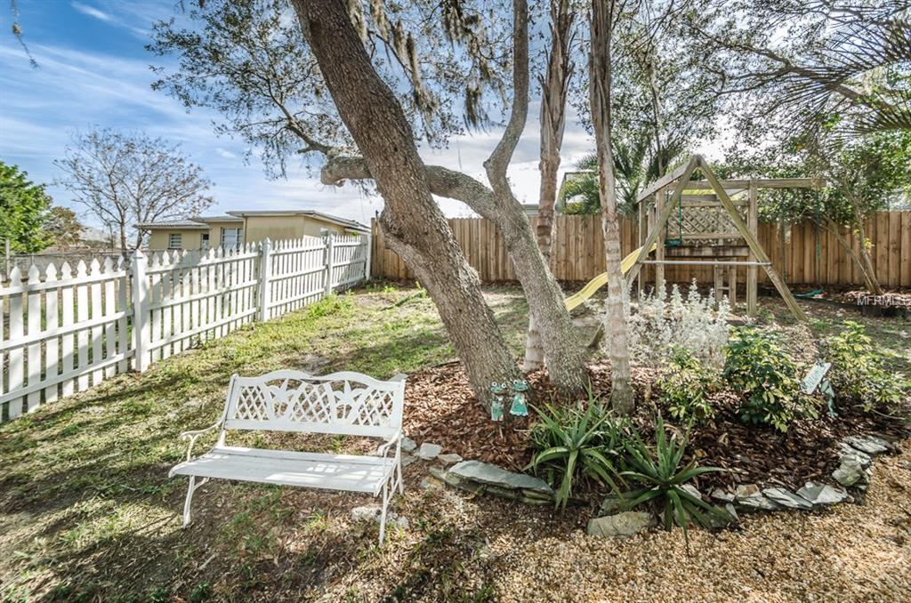 1610 KEYSTONE ROAD, TARPON SPRINGS, Florida 34688, 5 Bedrooms Bedrooms, 3 Rooms Rooms,3 BathroomsBathrooms,Residential,For sale,KEYSTONE,U7845797