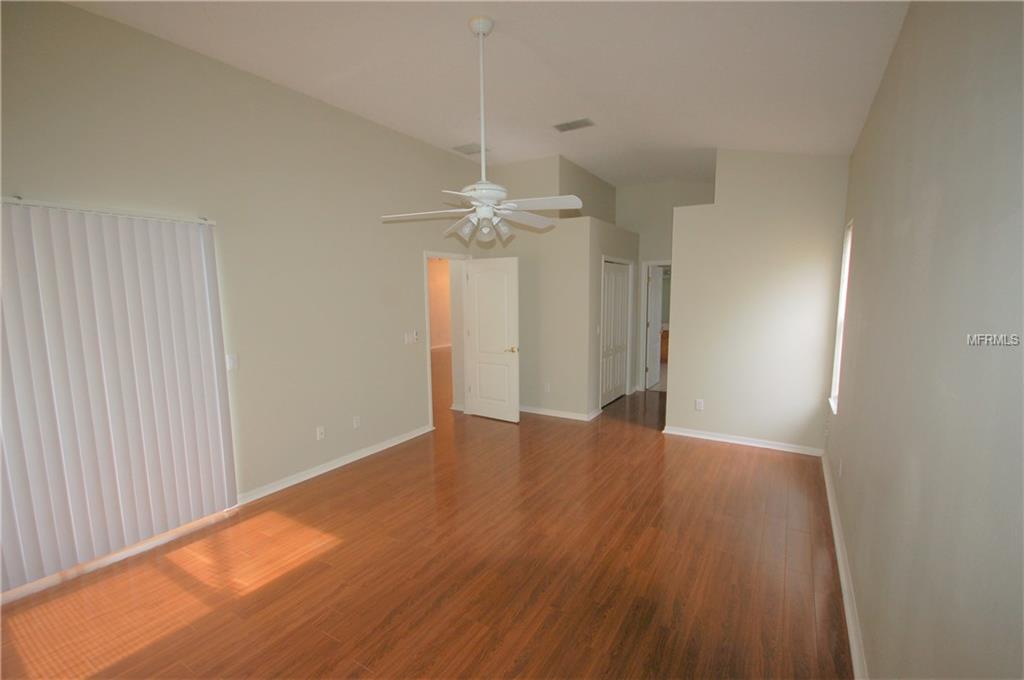 3144 FLORAL WAY E, APOPKA, Florida 32703, 4 Bedrooms Bedrooms, 9 Rooms Rooms,2 BathroomsBathrooms,Residential,For sale,FLORAL WAY E,O5559611