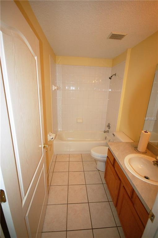 3144 FLORAL WAY E, APOPKA, Florida 32703, 4 Bedrooms Bedrooms, 9 Rooms Rooms,2 BathroomsBathrooms,Residential,For sale,FLORAL WAY E,O5559611