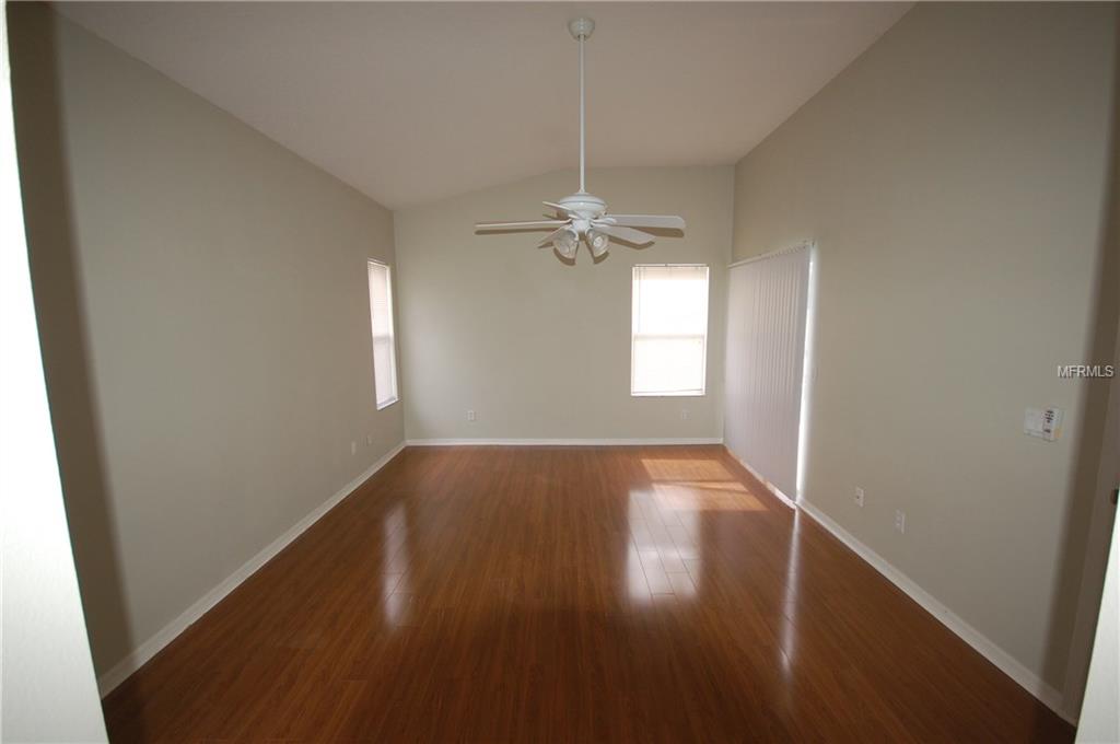 3144 FLORAL WAY E, APOPKA, Florida 32703, 4 Bedrooms Bedrooms, 9 Rooms Rooms,2 BathroomsBathrooms,Residential,For sale,FLORAL WAY E,O5559611