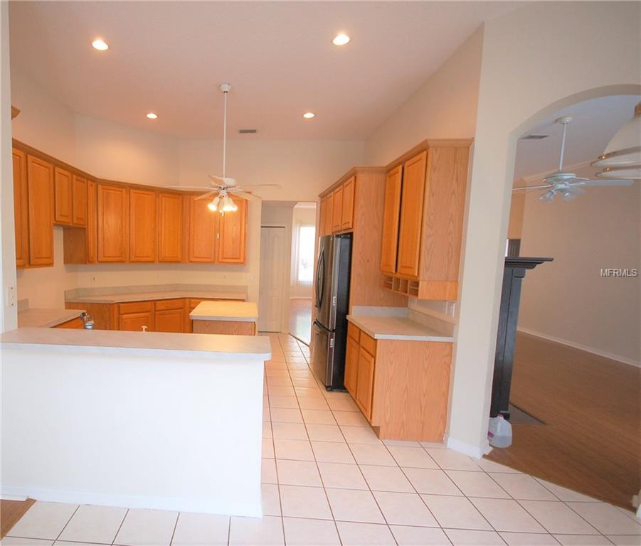 3144 FLORAL WAY E, APOPKA, Florida 32703, 4 Bedrooms Bedrooms, 9 Rooms Rooms,2 BathroomsBathrooms,Residential,For sale,FLORAL WAY E,O5559611