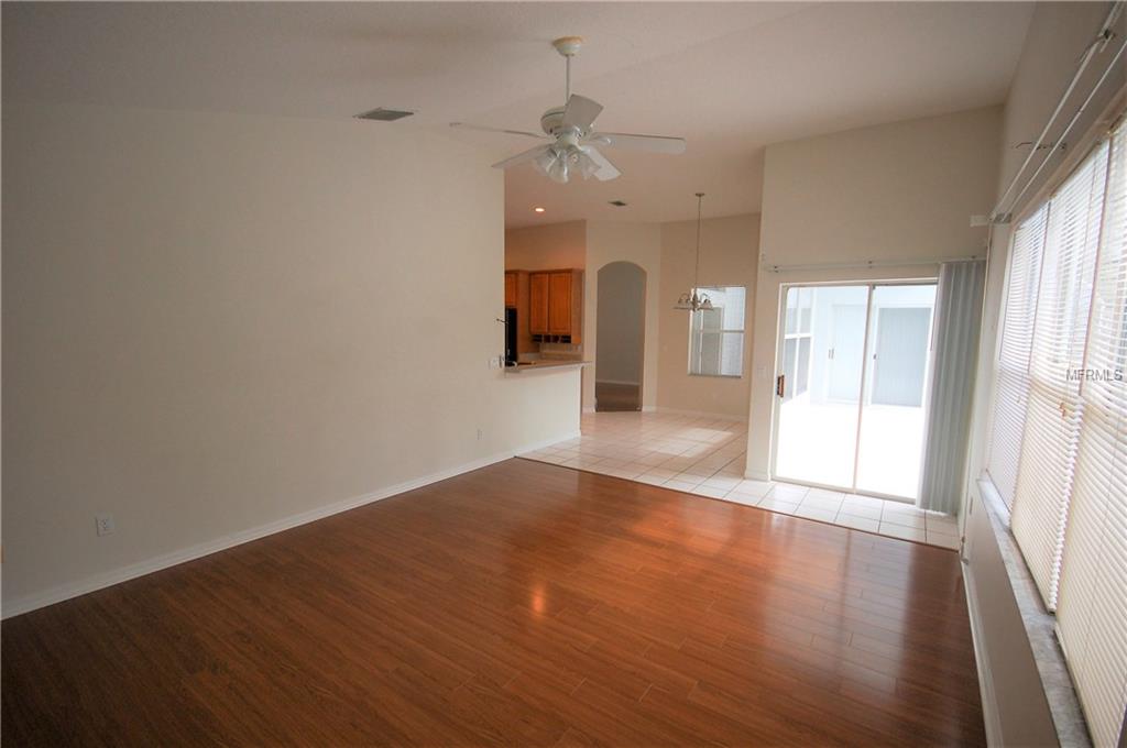 3144 FLORAL WAY E, APOPKA, Florida 32703, 4 Bedrooms Bedrooms, 9 Rooms Rooms,2 BathroomsBathrooms,Residential,For sale,FLORAL WAY E,O5559611