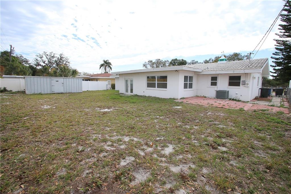 1460 JASMINE WAY, CLEARWATER, Florida 33756, 3 Bedrooms Bedrooms, 8 Rooms Rooms,2 BathroomsBathrooms,Residential,For sale,JASMINE,U7846755