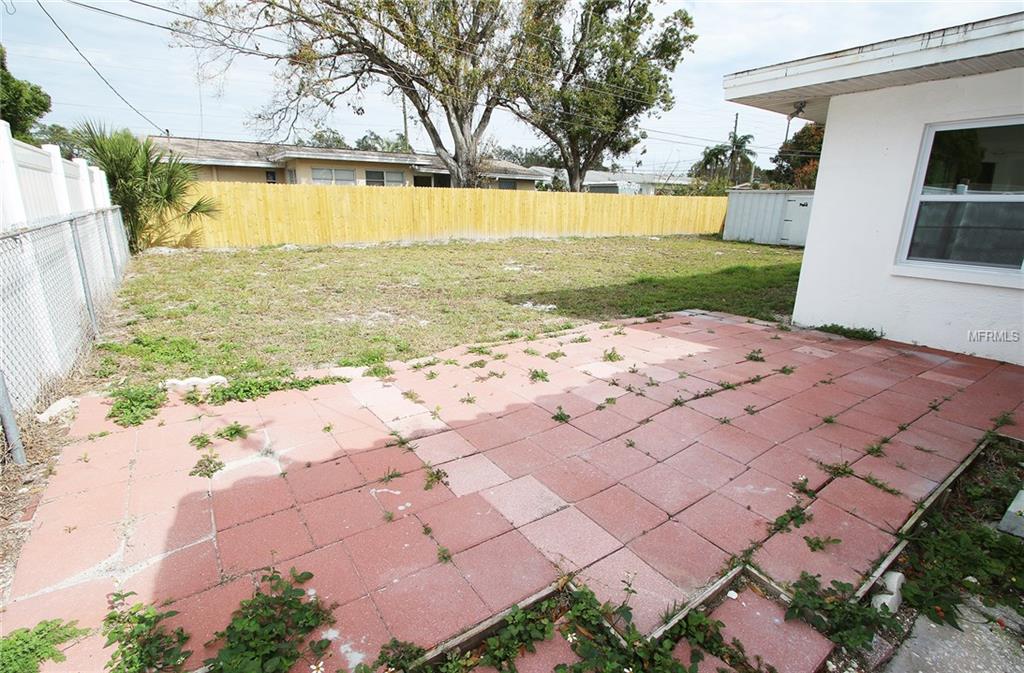 1460 JASMINE WAY, CLEARWATER, Florida 33756, 3 Bedrooms Bedrooms, 8 Rooms Rooms,2 BathroomsBathrooms,Residential,For sale,JASMINE,U7846755