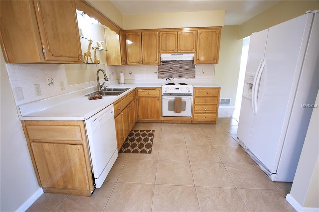 1460 JASMINE WAY, CLEARWATER, Florida 33756, 3 Bedrooms Bedrooms, 8 Rooms Rooms,2 BathroomsBathrooms,Residential,For sale,JASMINE,U7846755