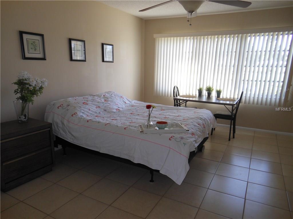 6939 W COUNTRY CLUB DRIVE N, SARASOTA, Florida 34243, 3 Bedrooms Bedrooms, 9 Rooms Rooms,2 BathroomsBathrooms,Residential,For sale,COUNTRY CLUB,A4209652