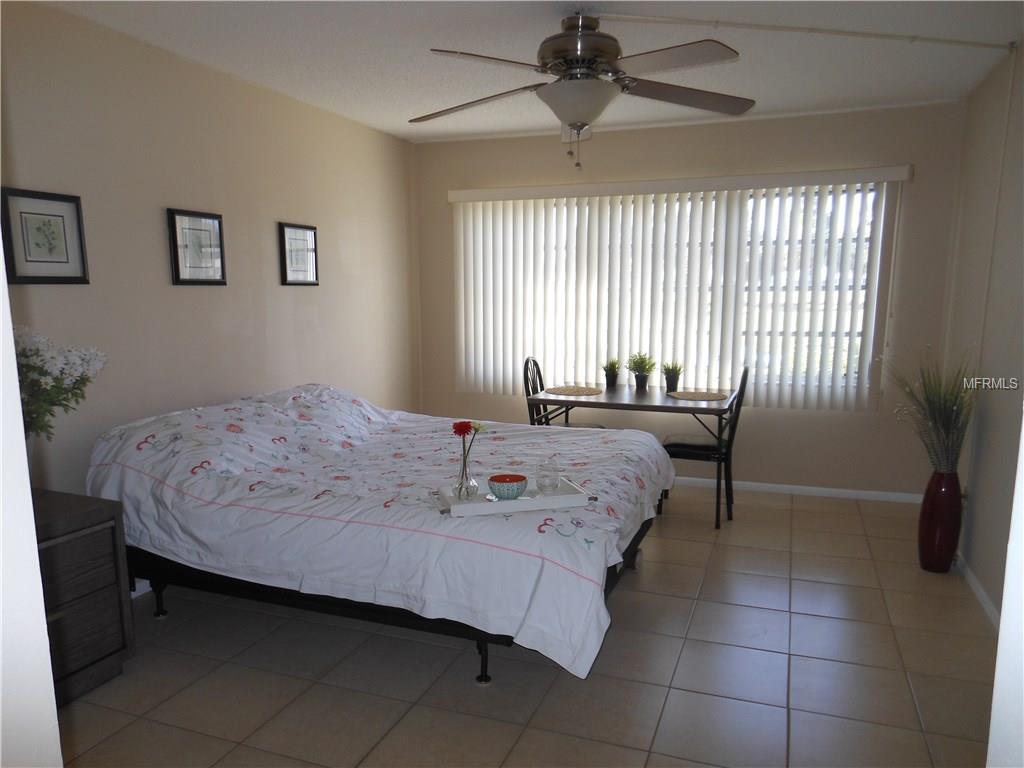 6939 W COUNTRY CLUB DRIVE N, SARASOTA, Florida 34243, 3 Bedrooms Bedrooms, 9 Rooms Rooms,2 BathroomsBathrooms,Residential,For sale,COUNTRY CLUB,A4209652