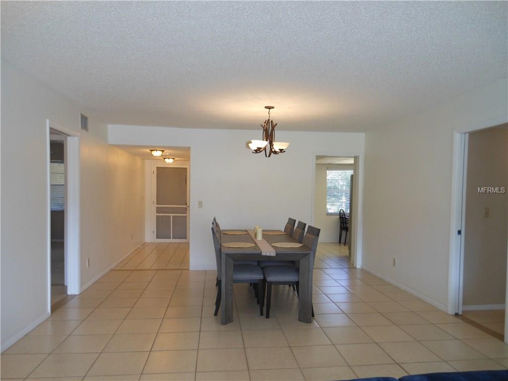 6939 W COUNTRY CLUB DRIVE N, SARASOTA, Florida 34243, 3 Bedrooms Bedrooms, 9 Rooms Rooms,2 BathroomsBathrooms,Residential,For sale,COUNTRY CLUB,A4209652