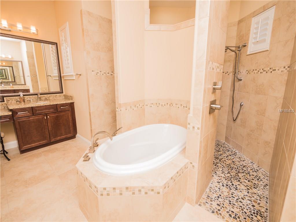 4870 ISLAND SHORES LANE, LAKELAND, Florida 33809, 4 Bedrooms Bedrooms, 3 Rooms Rooms,3 BathroomsBathrooms,Residential,For sale,ISLAND SHORES,L4725515