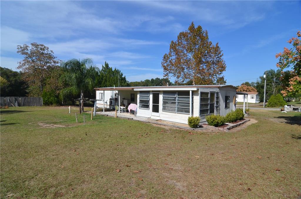 LEESBURG, Florida 34788, 3 Bedrooms Bedrooms, 6 Rooms Rooms,2 BathroomsBathrooms,Residential,For sale,O5476689