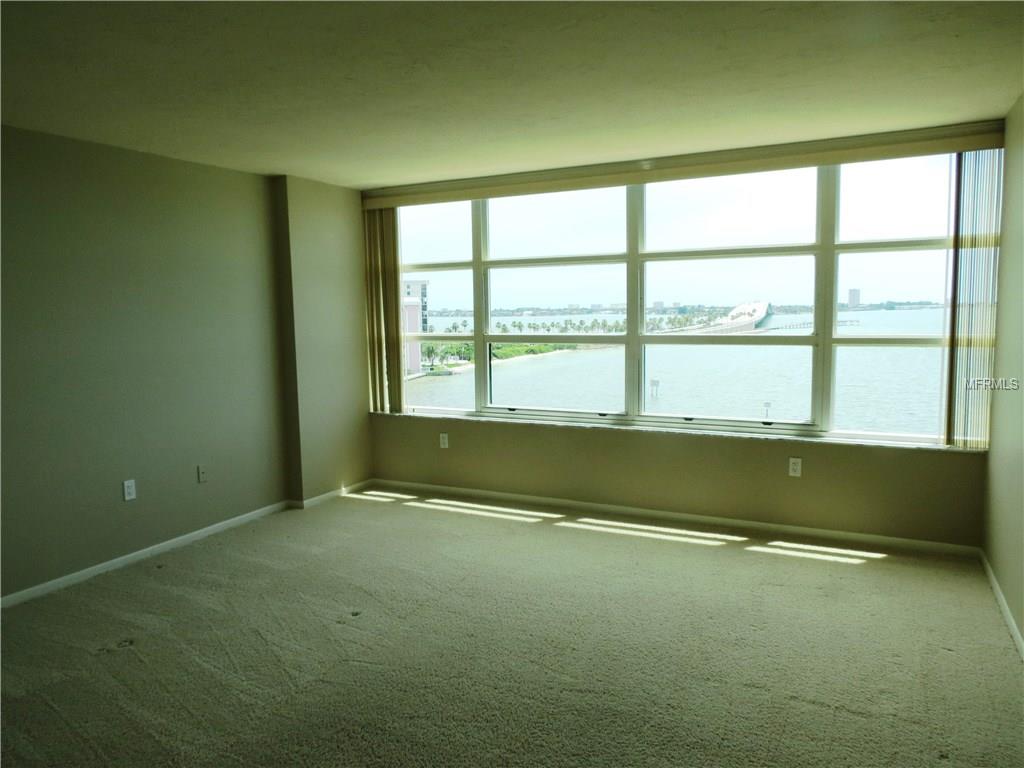 888 BLVD OF THE ARTS, SARASOTA, Florida 34236, 2 Bedrooms Bedrooms, 5 Rooms Rooms,2 BathroomsBathrooms,Residential,For sale,BLVD OF THE ARTS,A4189211