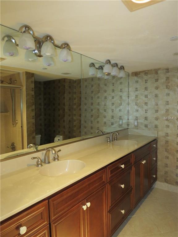 888 BLVD OF THE ARTS, SARASOTA, Florida 34236, 2 Bedrooms Bedrooms, 5 Rooms Rooms,2 BathroomsBathrooms,Residential,For sale,BLVD OF THE ARTS,A4189211