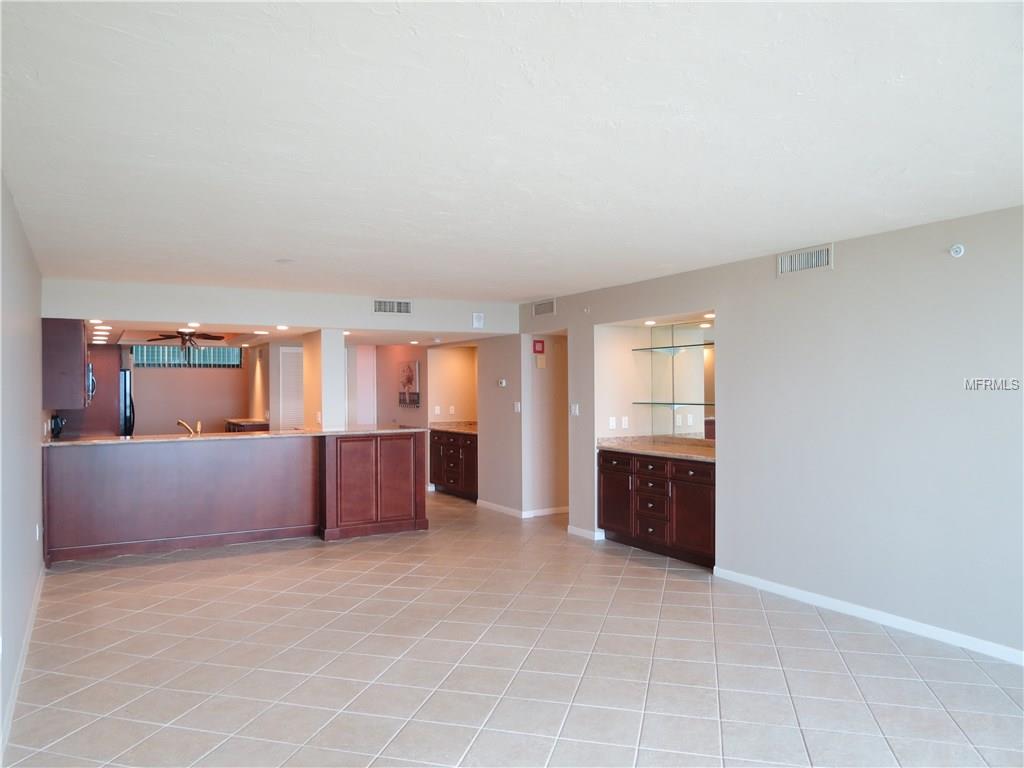 888 BLVD OF THE ARTS, SARASOTA, Florida 34236, 2 Bedrooms Bedrooms, 5 Rooms Rooms,2 BathroomsBathrooms,Residential,For sale,BLVD OF THE ARTS,A4189211