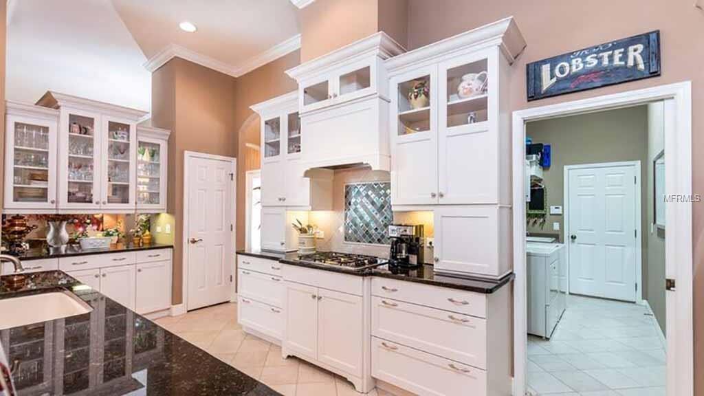 607 MANNS HARBOR DRIVE, APOLLO BEACH, Florida 33572, 4 Bedrooms Bedrooms, 12 Rooms Rooms,3 BathroomsBathrooms,Residential,For sale,MANNS HARBOR,T2899877