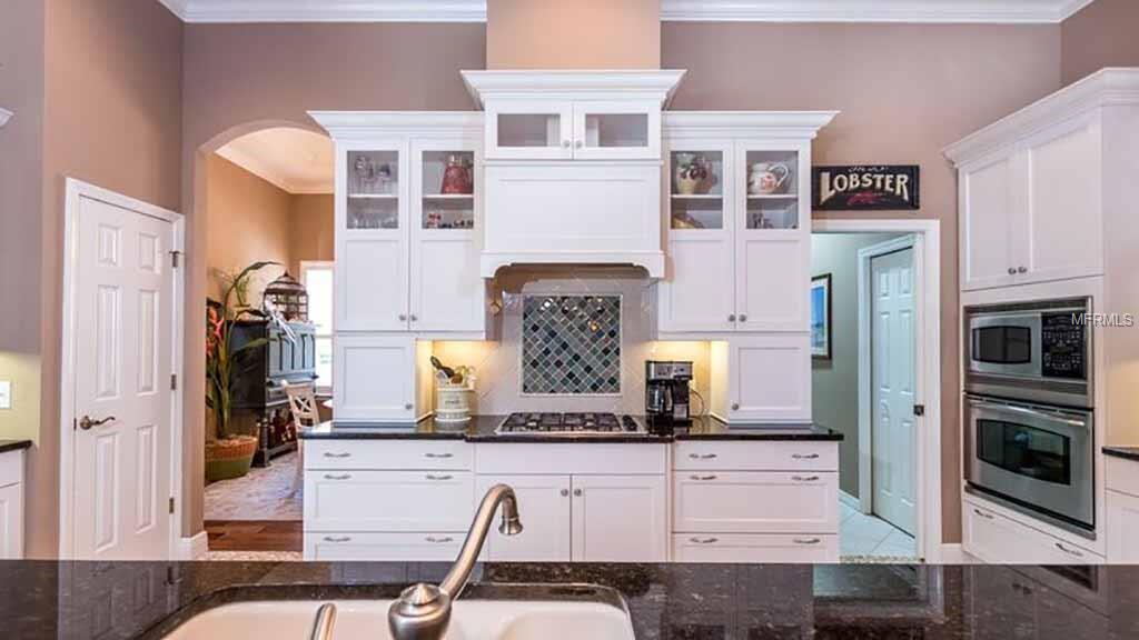 607 MANNS HARBOR DRIVE, APOLLO BEACH, Florida 33572, 4 Bedrooms Bedrooms, 12 Rooms Rooms,3 BathroomsBathrooms,Residential,For sale,MANNS HARBOR,T2899877