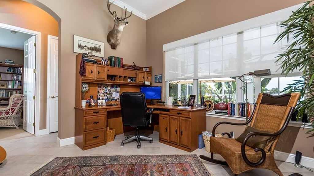 607 MANNS HARBOR DRIVE, APOLLO BEACH, Florida 33572, 4 Bedrooms Bedrooms, 12 Rooms Rooms,3 BathroomsBathrooms,Residential,For sale,MANNS HARBOR,T2899877