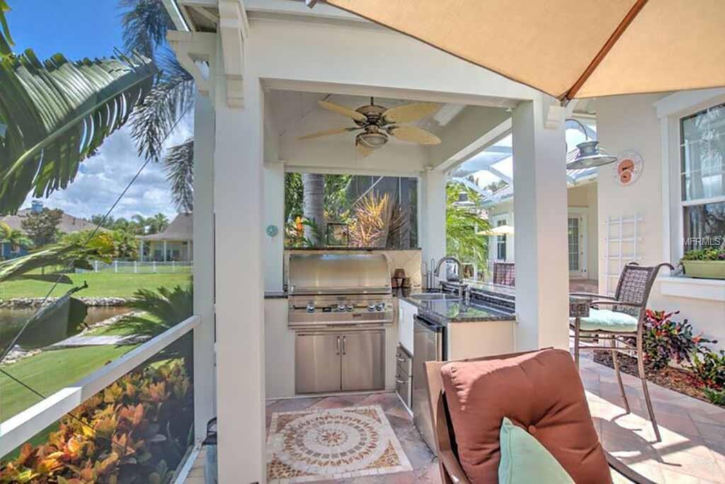 607 MANNS HARBOR DRIVE, APOLLO BEACH, Florida 33572, 4 Bedrooms Bedrooms, 12 Rooms Rooms,3 BathroomsBathrooms,Residential,For sale,MANNS HARBOR,T2899877