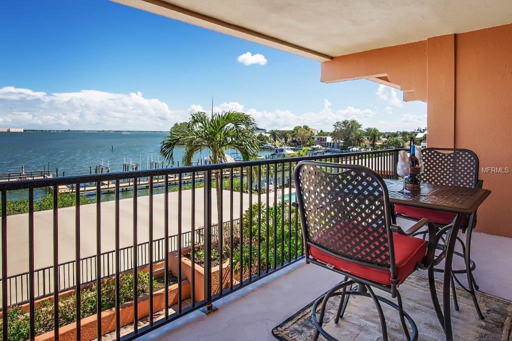 5301 GULF BOULEVARD, ST PETE BEACH, Florida 33706, 3 Bedrooms Bedrooms, 5 Rooms Rooms,3 BathroomsBathrooms,Residential,For sale,GULF,U7835621