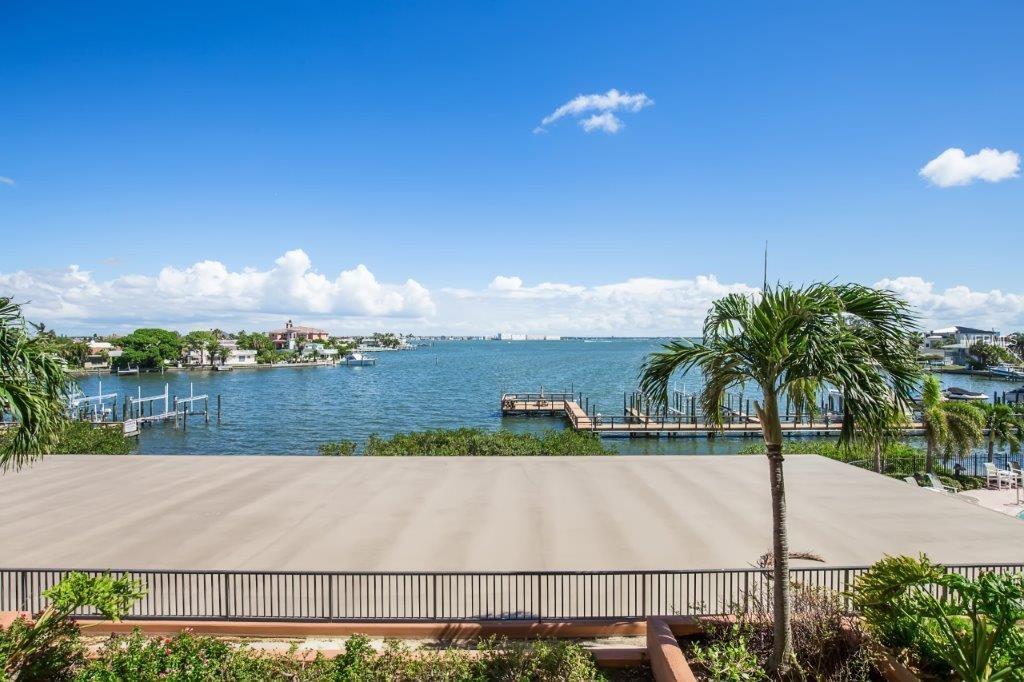 5301 GULF BOULEVARD, ST PETE BEACH, Florida 33706, 3 Bedrooms Bedrooms, 5 Rooms Rooms,3 BathroomsBathrooms,Residential,For sale,GULF,U7835621
