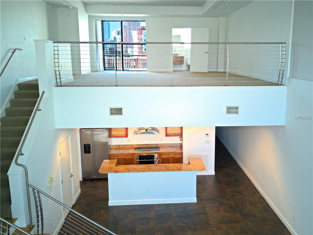 1002 CHANNELSIDE DRIVE, TAMPA, Florida 33602, 1 Bedroom Bedrooms, 3 Rooms Rooms,2 BathroomsBathrooms,Residential,For sale,CHANNELSIDE,T2916817