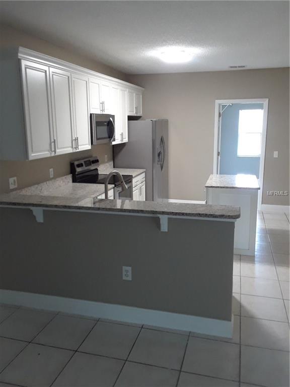 525 MARICOPA DRIVE, KISSIMMEE, Florida 34758, 5 Bedrooms Bedrooms, 8 Rooms Rooms,3 BathroomsBathrooms,Residential,For sale,MARICOPA,S4854908