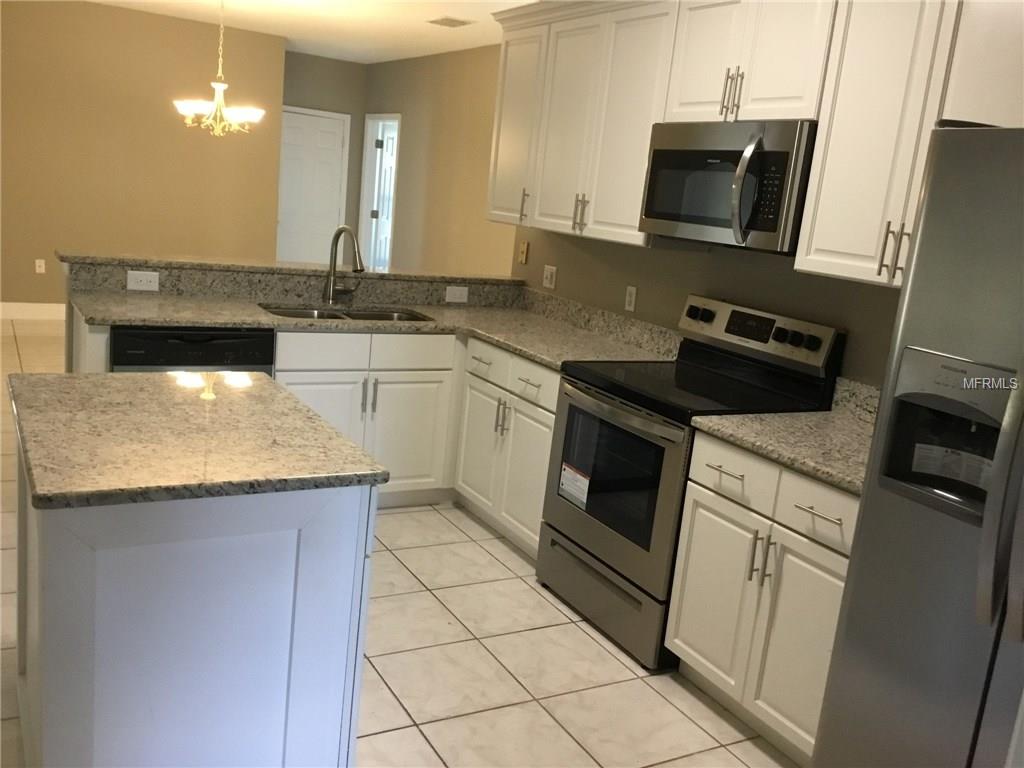 525 MARICOPA DRIVE, KISSIMMEE, Florida 34758, 5 Bedrooms Bedrooms, 8 Rooms Rooms,3 BathroomsBathrooms,Residential,For sale,MARICOPA,S4854908