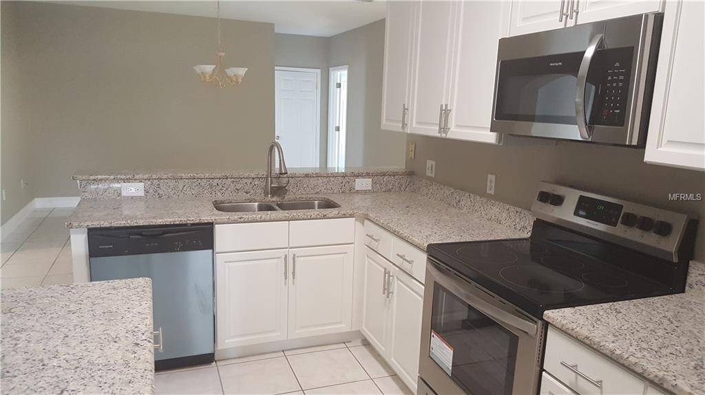 525 MARICOPA DRIVE, KISSIMMEE, Florida 34758, 5 Bedrooms Bedrooms, 8 Rooms Rooms,3 BathroomsBathrooms,Residential,For sale,MARICOPA,S4854908