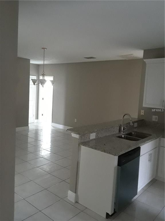 525 MARICOPA DRIVE, KISSIMMEE, Florida 34758, 5 Bedrooms Bedrooms, 8 Rooms Rooms,3 BathroomsBathrooms,Residential,For sale,MARICOPA,S4854908