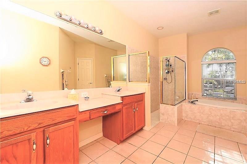 5312 CREEKSIDE TRAIL, SARASOTA, Florida 34243, 4 Bedrooms Bedrooms, 9 Rooms Rooms,3 BathroomsBathrooms,Residential,For sale,CREEKSIDE,A4206158