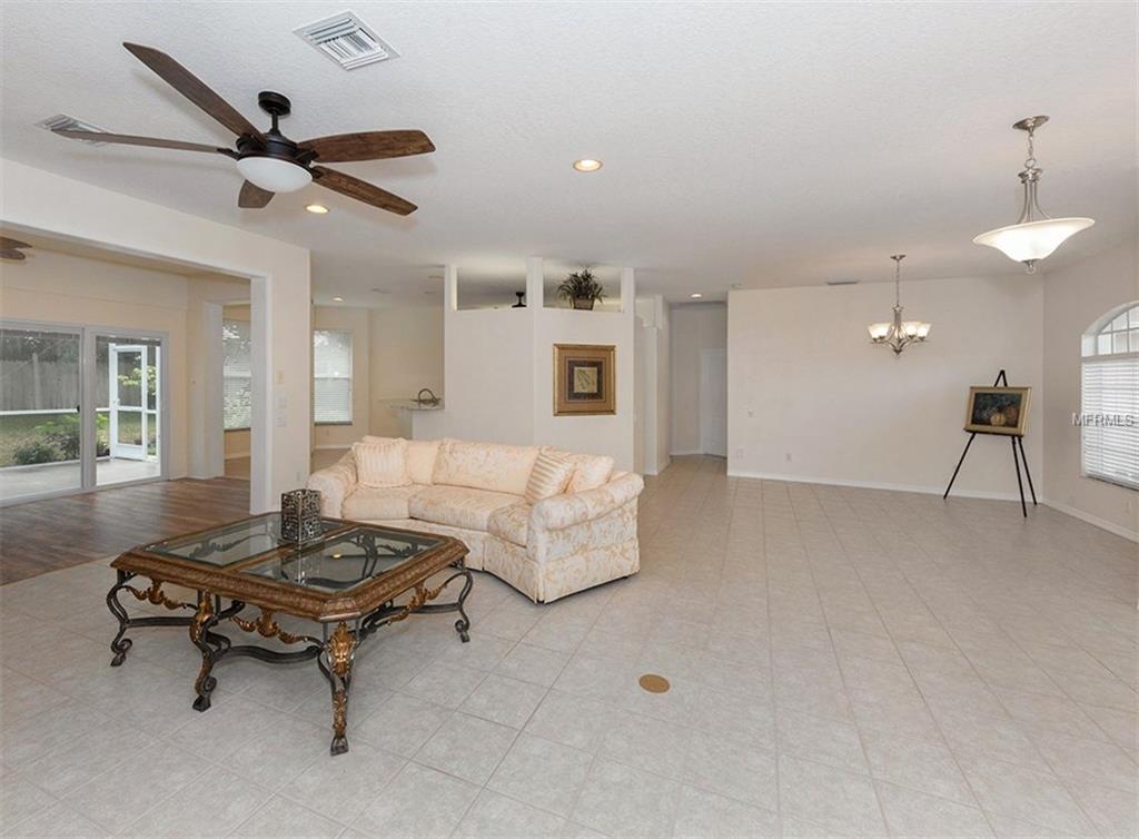 2196 CALUSA LAKES BOULEVARD, NOKOMIS, Florida 34275, 3 Bedrooms Bedrooms, 7 Rooms Rooms,2 BathroomsBathrooms,Residential,For sale,CALUSA LAKES,N5915879