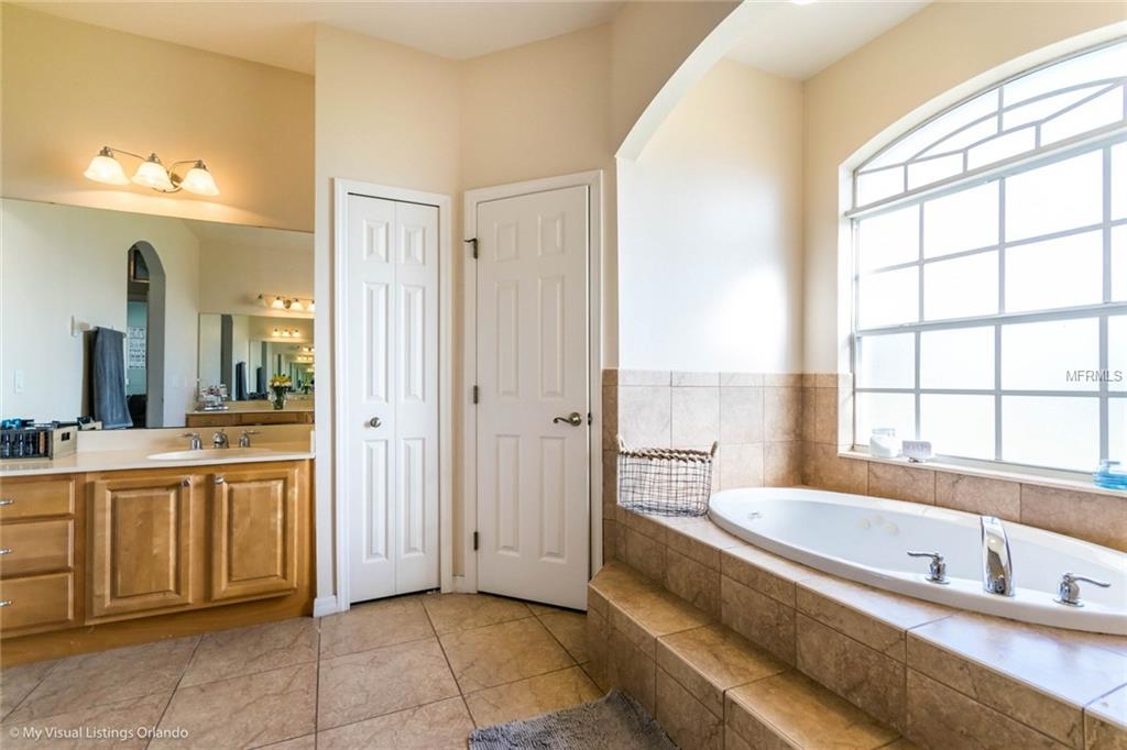 2640 ALABASTER AVENUE, ORLANDO, Florida 32833, 4 Bedrooms Bedrooms, 4 Rooms Rooms,3 BathroomsBathrooms,Residential,For sale,ALABASTER,O5557244