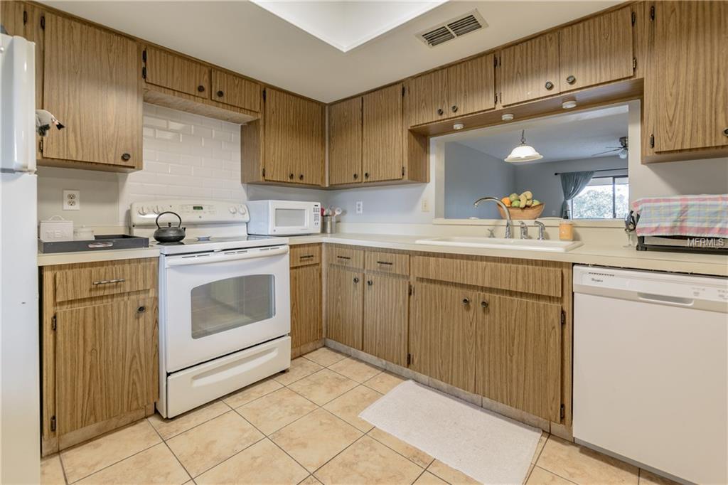 3600 MAGNOLIA RIDGE CIRCLE, PALM HARBOR, Florida 34684, 2 Bedrooms Bedrooms, 5 Rooms Rooms,2 BathroomsBathrooms,Residential,For sale,MAGNOLIA RIDGE,U7846167