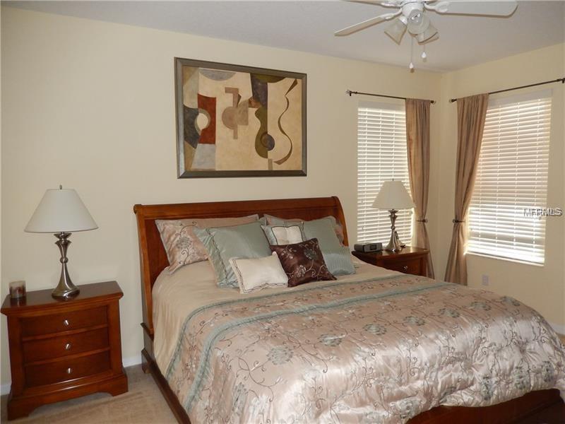 1009 ORANGE COSMOS BOULEVARD, DAVENPORT, Florida 33837, 5 Bedrooms Bedrooms, 8 Rooms Rooms,4 BathroomsBathrooms,Residential,For sale,ORANGE COSMOS,O5561627