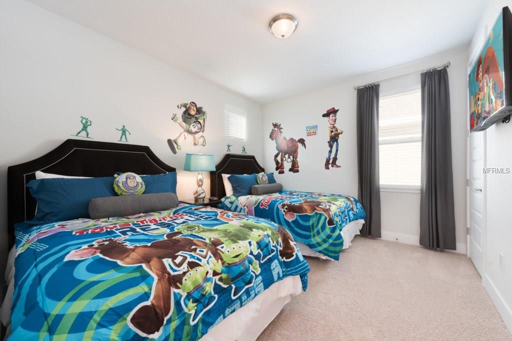 301 PENDANT COURT, KISSIMMEE, Florida 34747, 5 Bedrooms Bedrooms, 6 Rooms Rooms,5 BathroomsBathrooms,Residential,For sale,PENDANT,S4857070