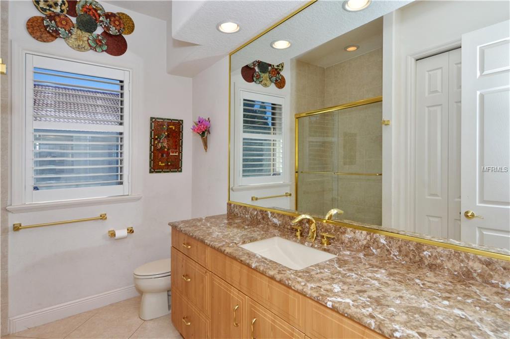 8897 BLOOMFIELD BOULEVARD, SARASOTA, Florida 34238, 3 Bedrooms Bedrooms, 8 Rooms Rooms,3 BathroomsBathrooms,Residential,For sale,BLOOMFIELD,A4170488