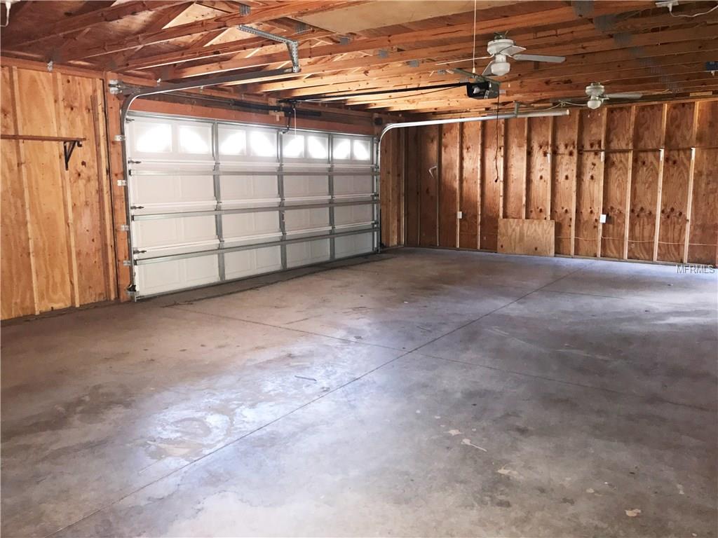 959 SUNRISE COURT, WINTER HAVEN, Florida 33880, 4 Bedrooms Bedrooms, 3 Rooms Rooms,2 BathroomsBathrooms,Residential,For sale,SUNRISE,T2899881