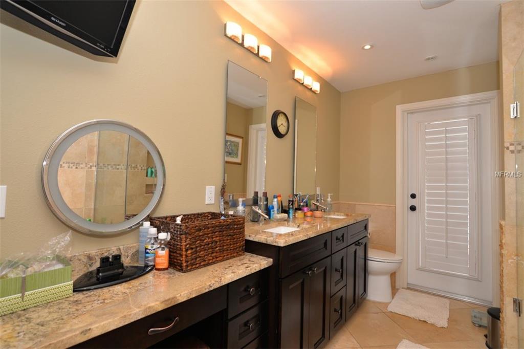 1121 COVEWOOD TRAIL, MAITLAND, Florida 32751, 4 Bedrooms Bedrooms, 8 Rooms Rooms,3 BathroomsBathrooms,Residential,For sale,COVEWOOD,O5538141