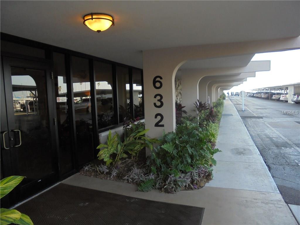 632 EDGEWATER DRIVE, DUNEDIN, Florida 34698, 3 Bedrooms Bedrooms, 6 Rooms Rooms,2 BathroomsBathrooms,Residential,For sale,EDGEWATER,U7835622